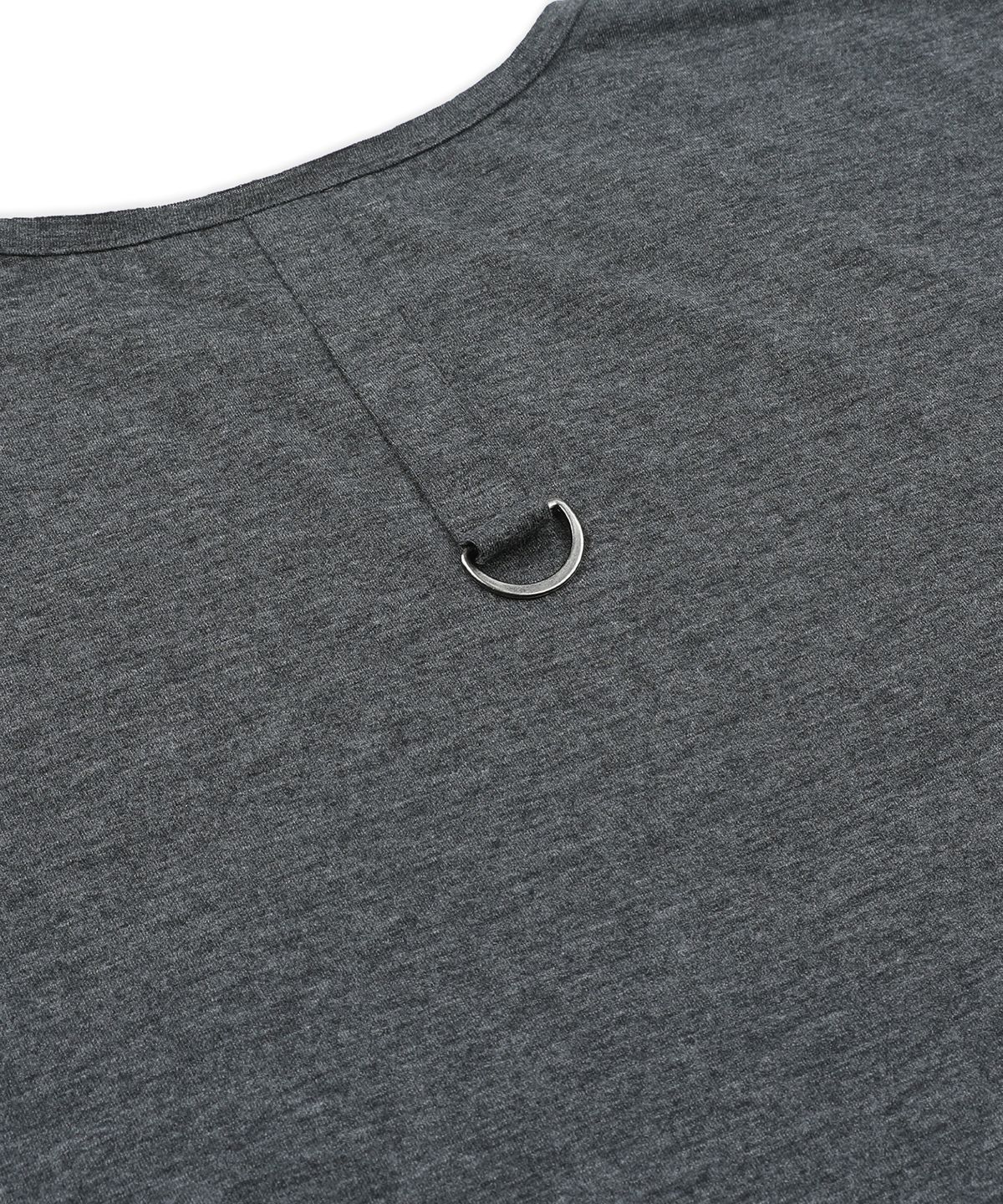 글랙(GLACK) GT188 429 키마이라 엠블럼 빈티지 커프스 디테일 롱슬리브 (CHARCOAL GRAY)