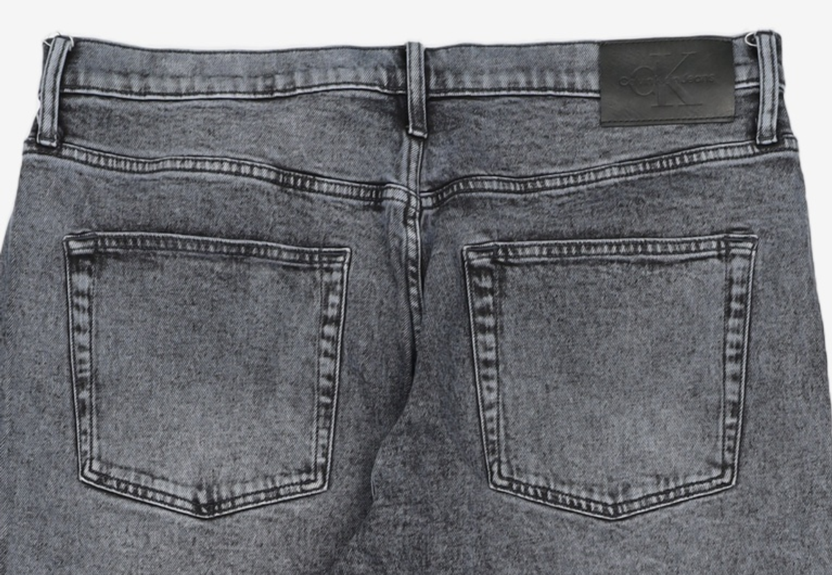 캘빈클라인 진(CALVIN KLEIN JEANS) 남성 와이드핏 다크블루 네이비 데님 J327354 1BJ 34
