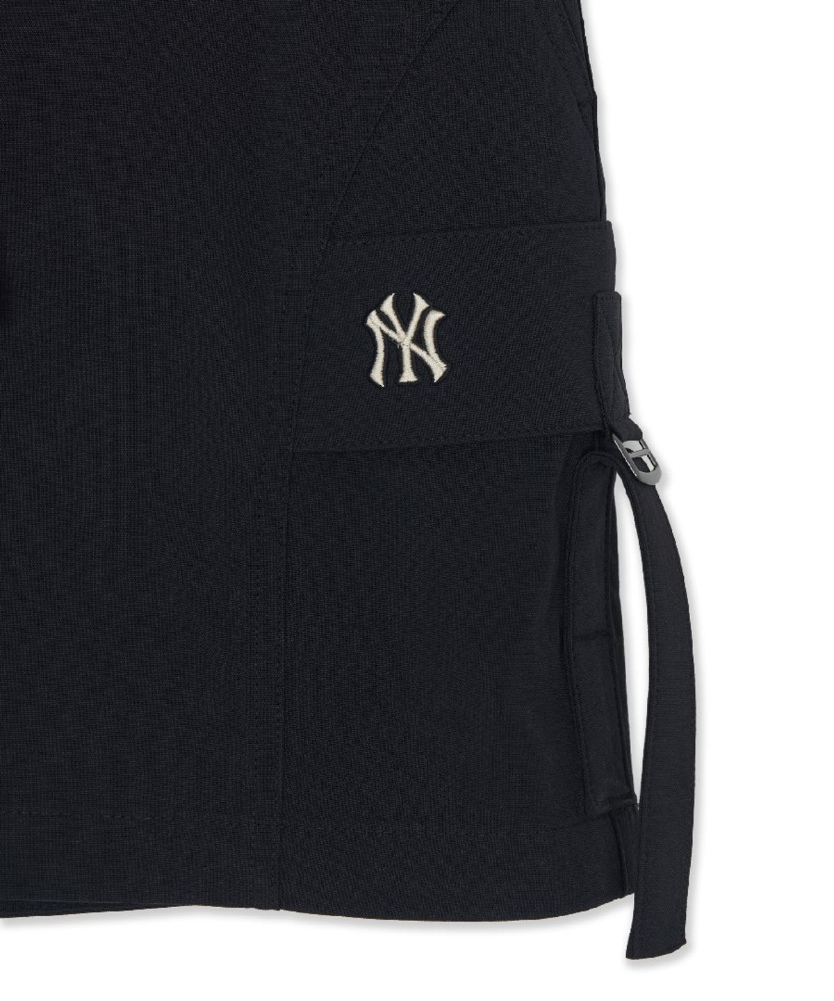 엠엘비(MLB) 여성 코튼터치 스트랩 카고 미니 스커트 NY (Black)
