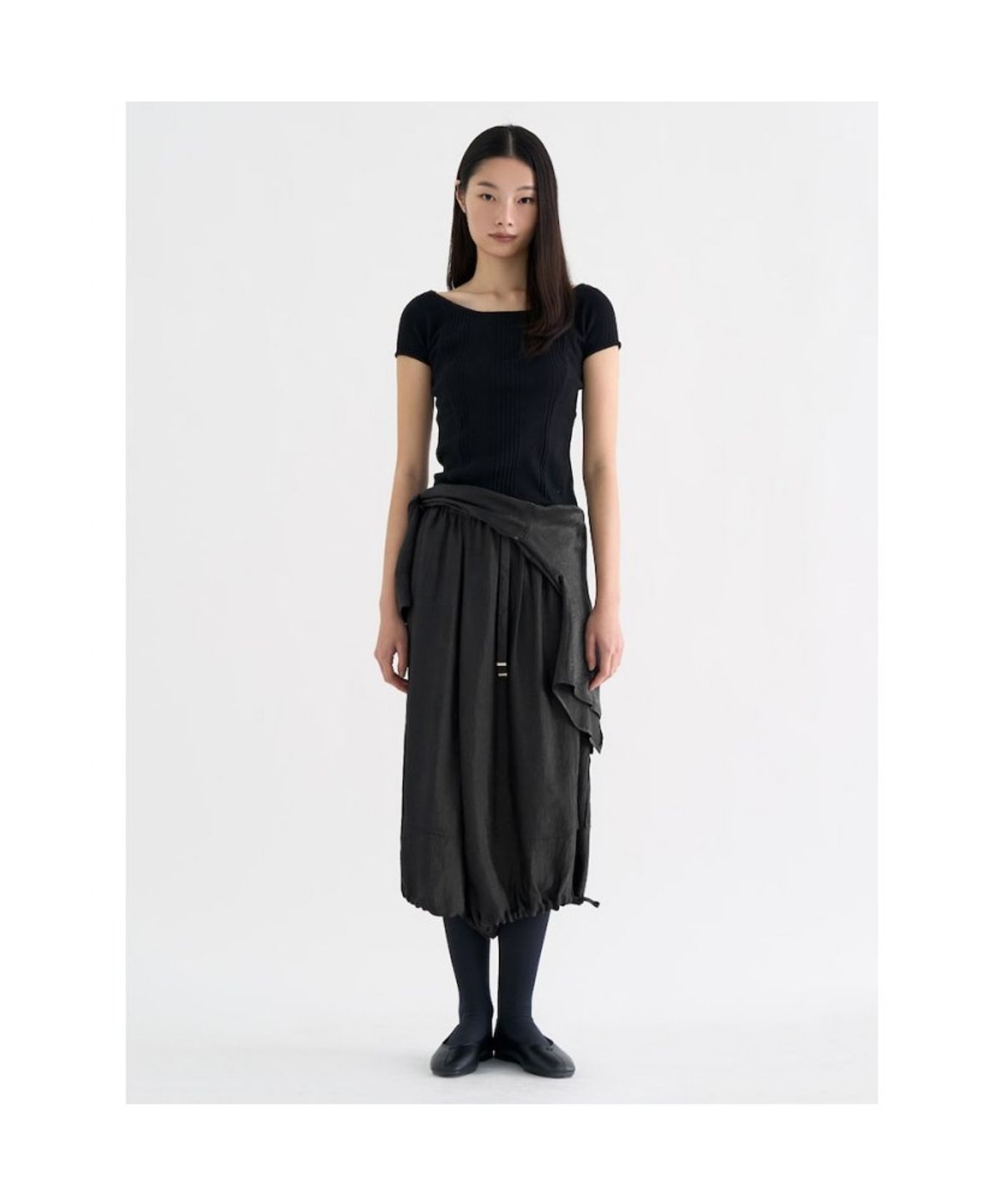 앙개(ANGGAE) Lace Rib Paneled T Shirt  Black