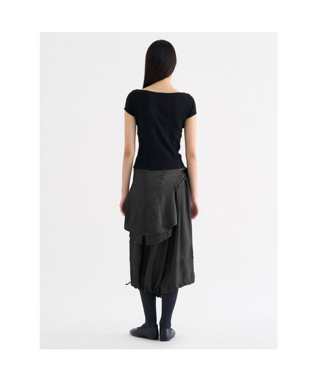 앙개(ANGGAE) Lace Rib Paneled T Shirt  Black
