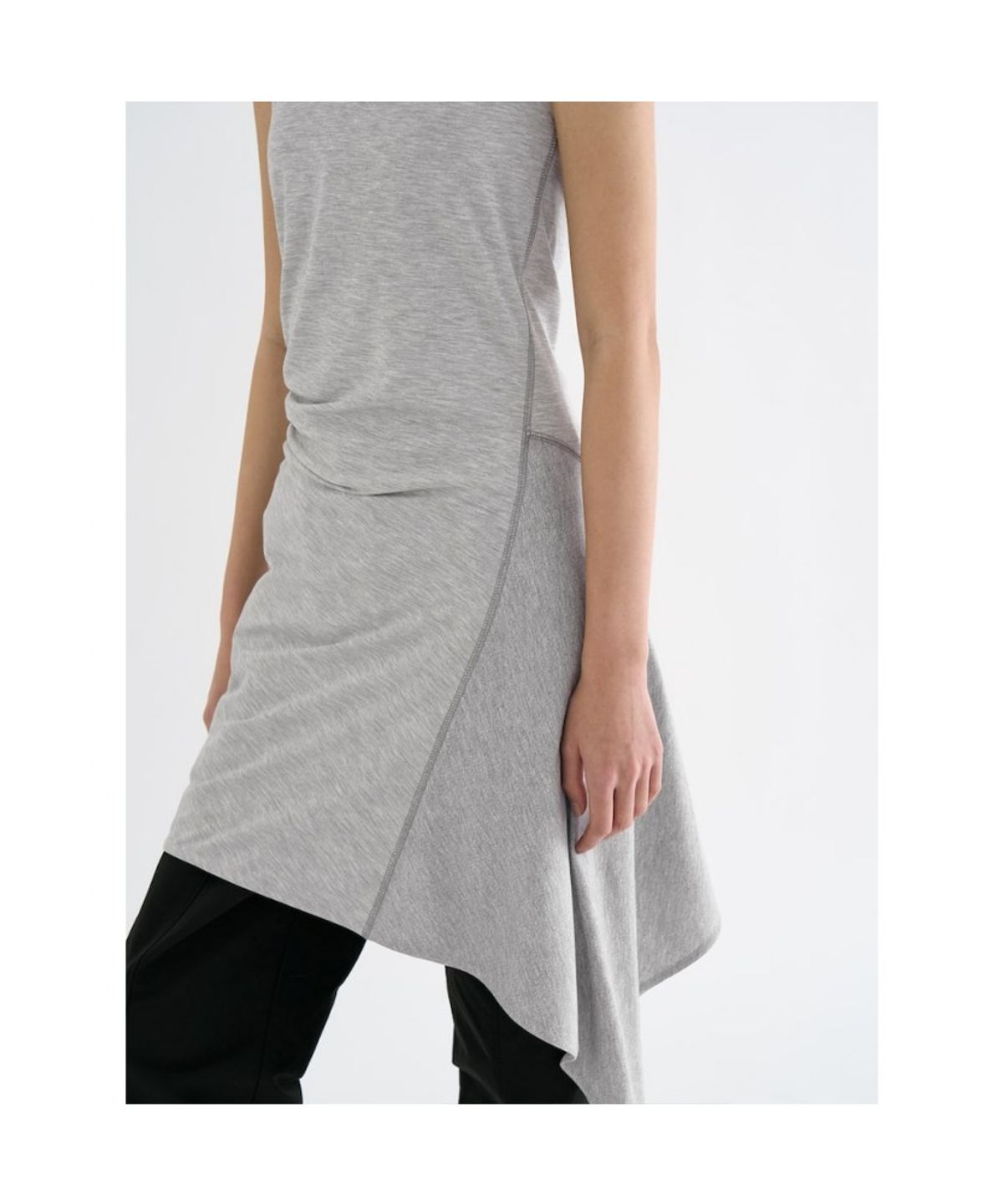 앙개(ANGGAE) Unbalanced Halter Minidress  Light Grey