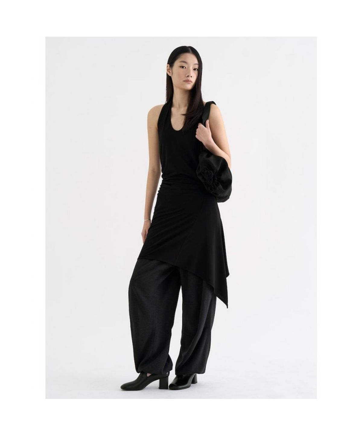 앙개(ANGGAE) Unbalanced Halter Minidress  Black