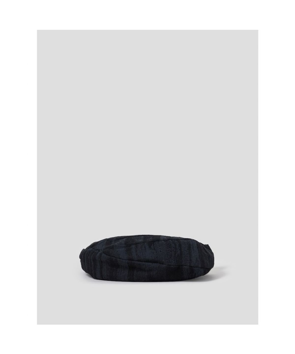 앙개(ANGGAE) Jacquard Knot Tube Bag (S)  Black