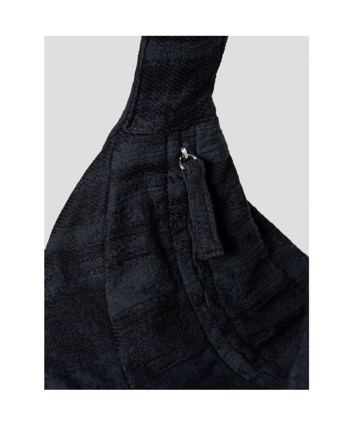 앙개(ANGGAE) Jacquard Knot Tube Bag (S)  Black