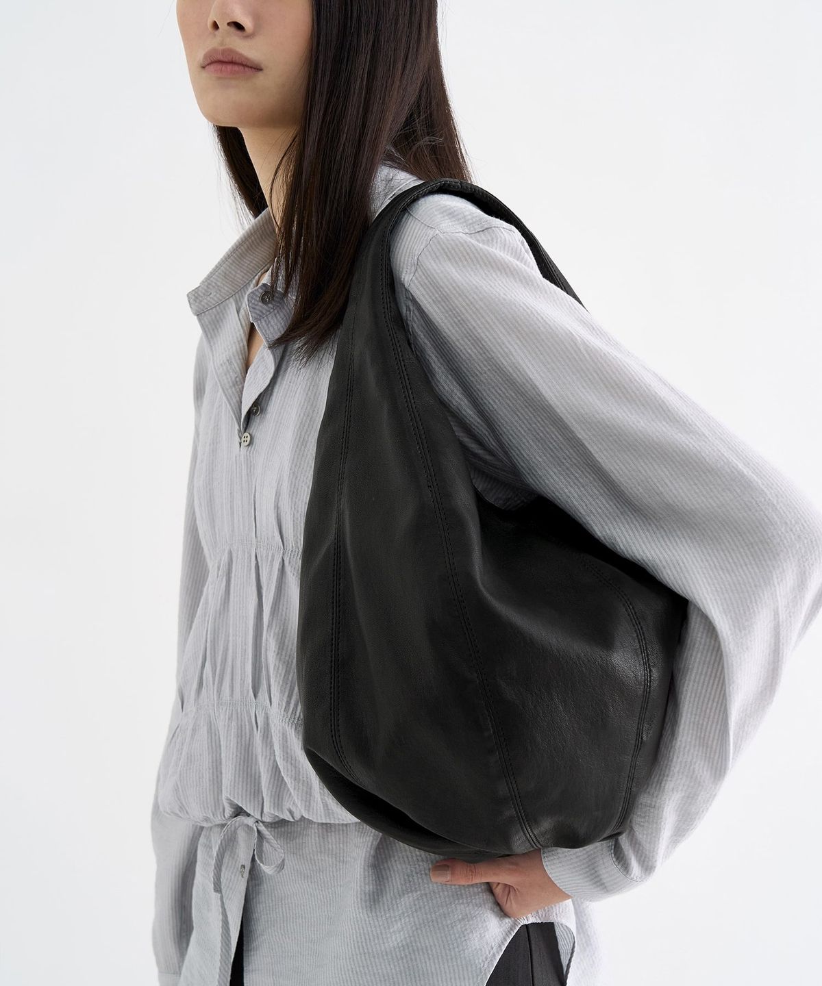 앙개(ANGGAE) Big Fig Bag Black