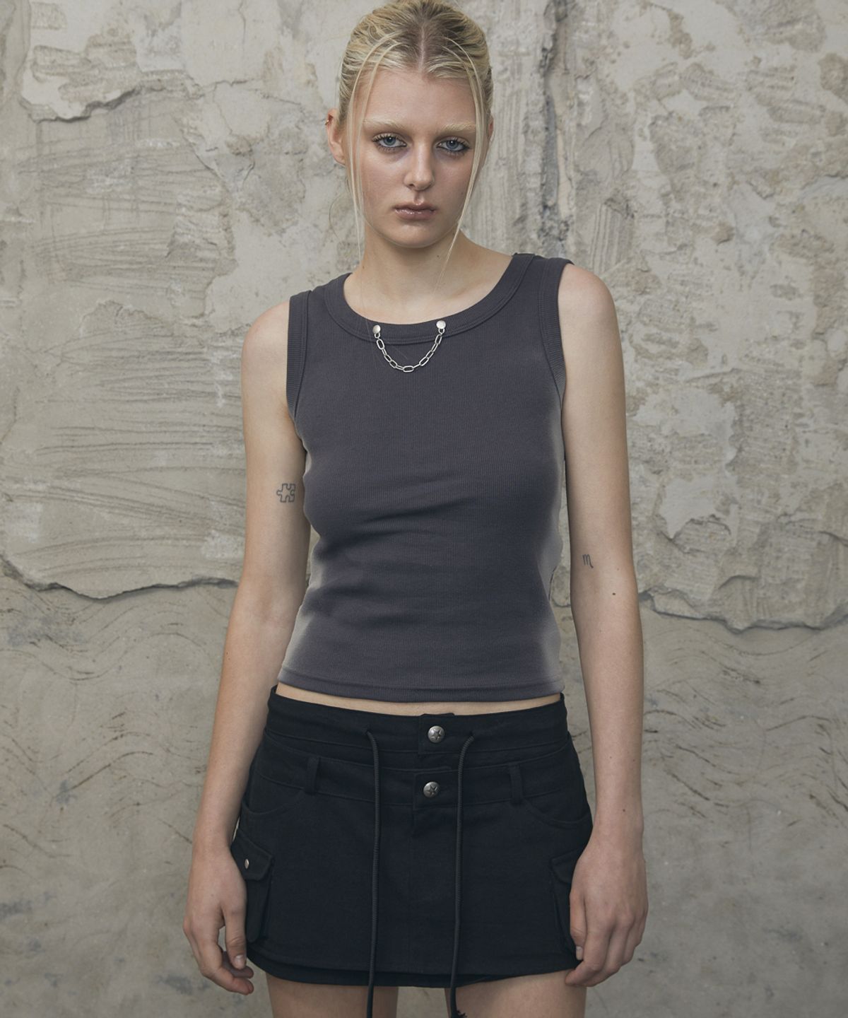분트(VOONT) Double Waist Cargo Mini Skirt (BLACK)