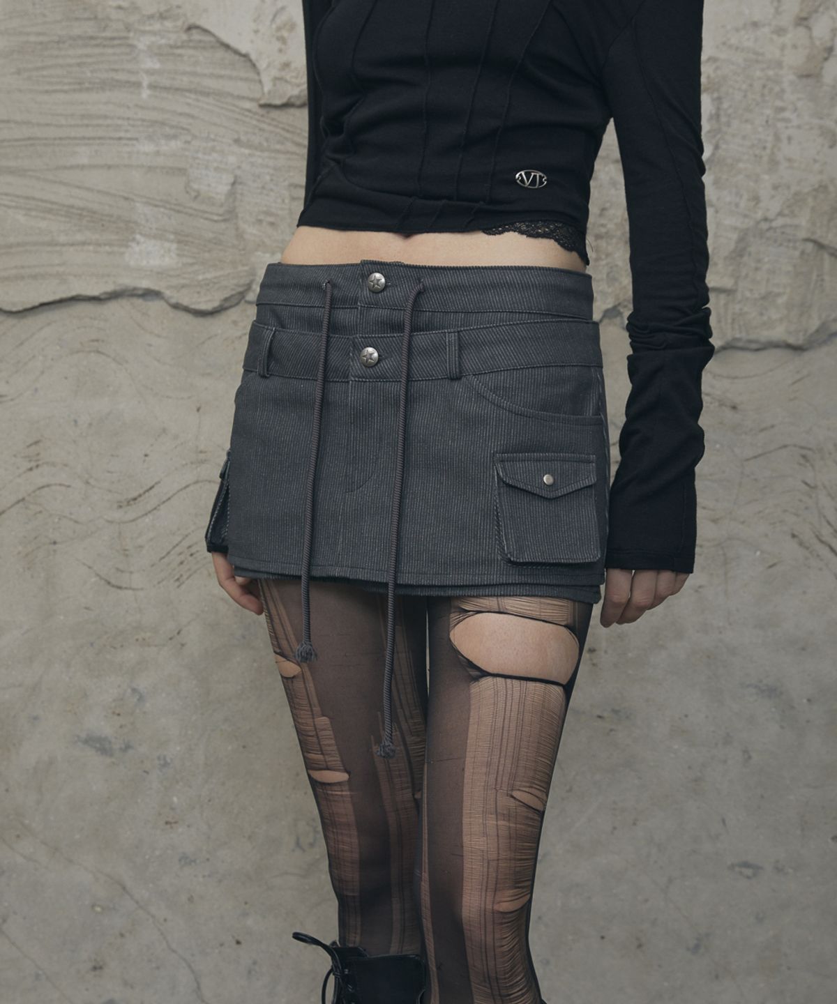 분트(VOONT) Double Waist Cargo Mini Skirt (CHARCOAL)