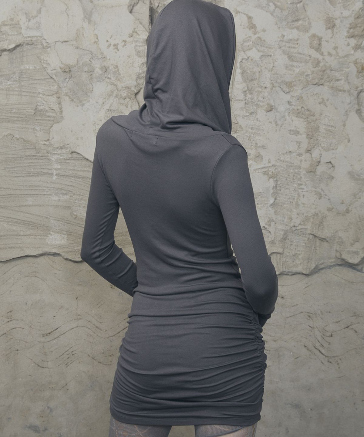 분트(VOONT) Drape Hood Mini Dress (CHARCOAL)