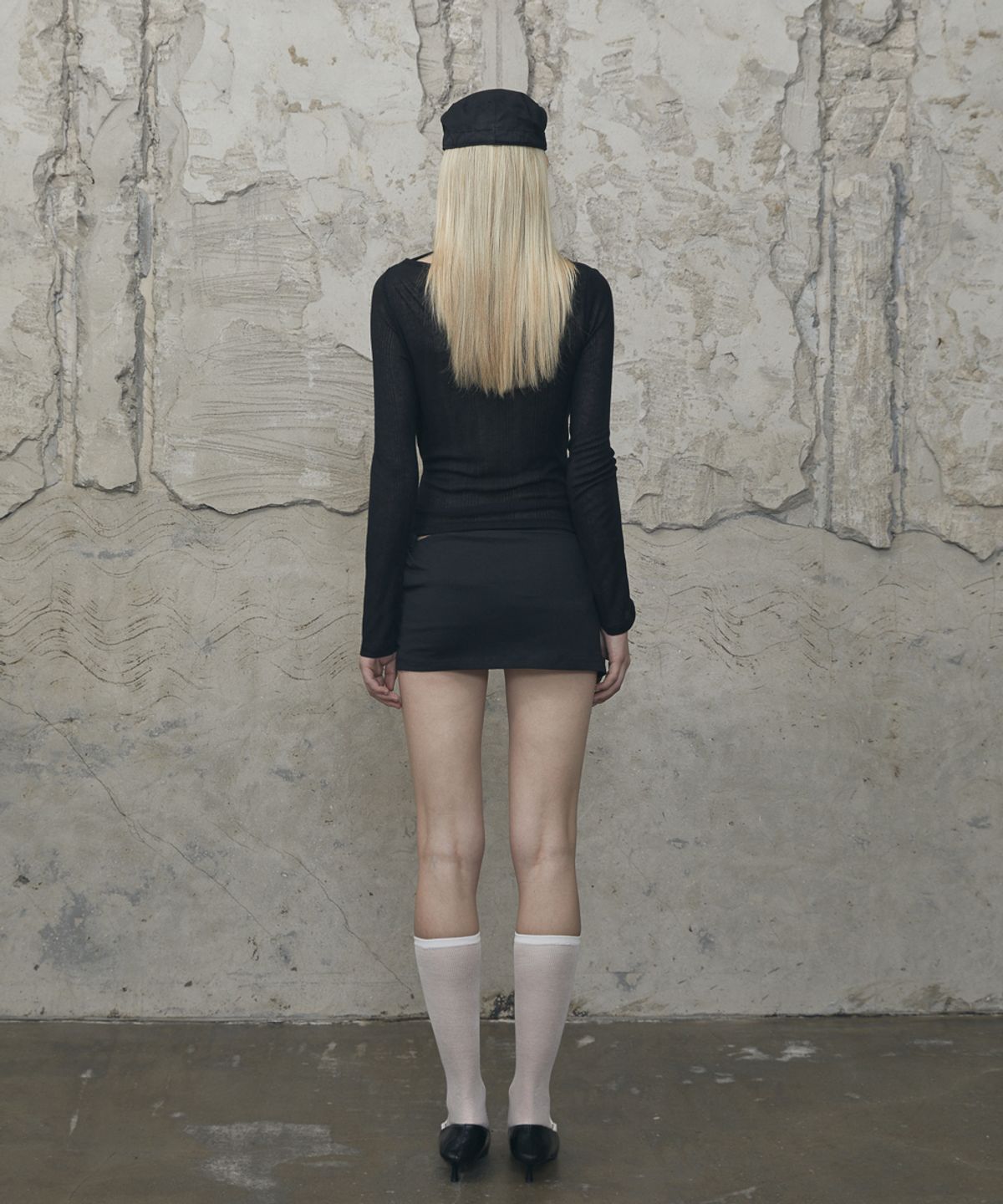 분트(VOONT) Wrap Halter Long Sleeve (BLACK)