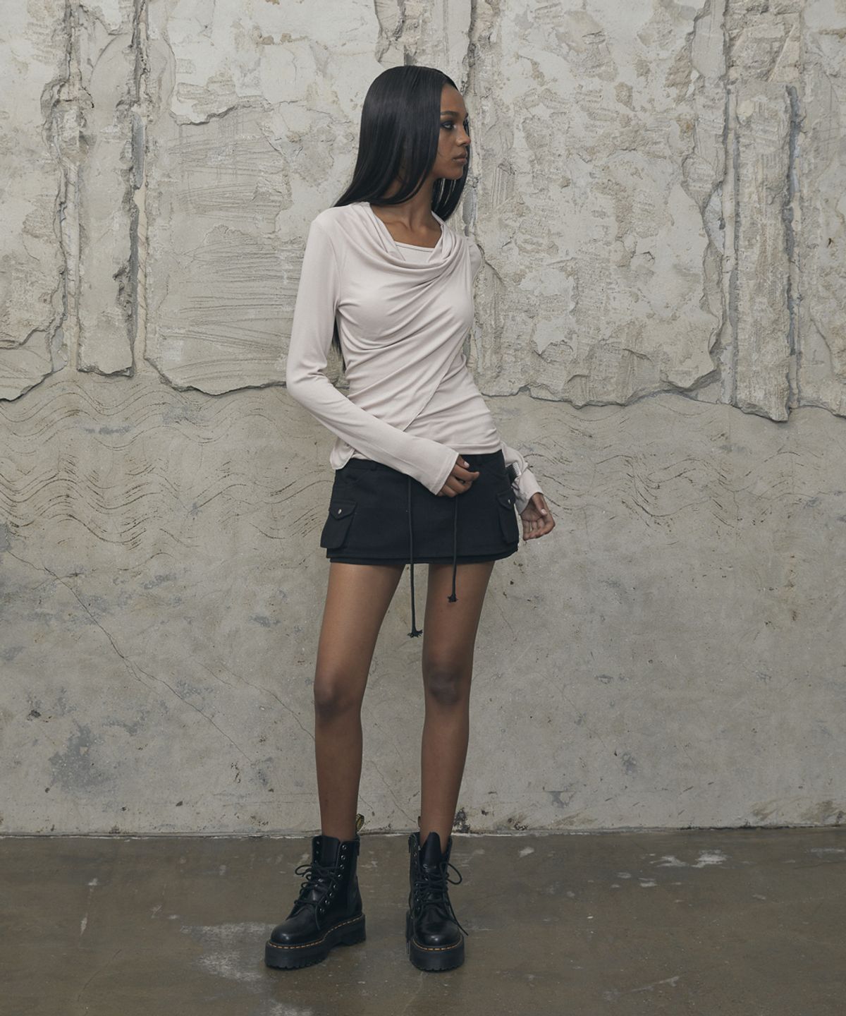 분트(VOONT) Fluid Cowl-Neck Long Sleeve (BEIGE)