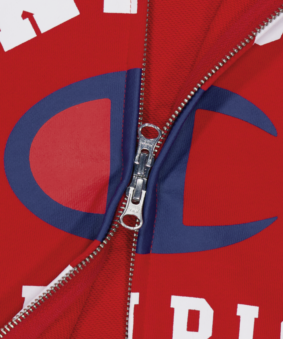 위캔더스(WKNDRS) WKNDRS x CHAMPION LOGO ZIP-UP HOODIE (RED)