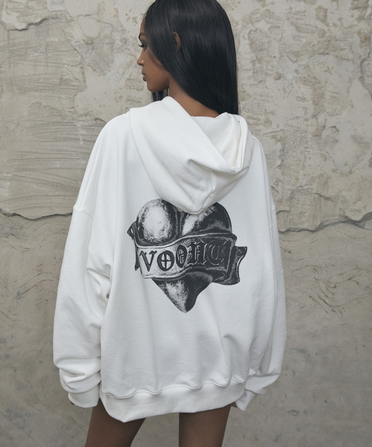 분트(VOONT) Metallic Heart Over-Fit Hoodie (IVORY)