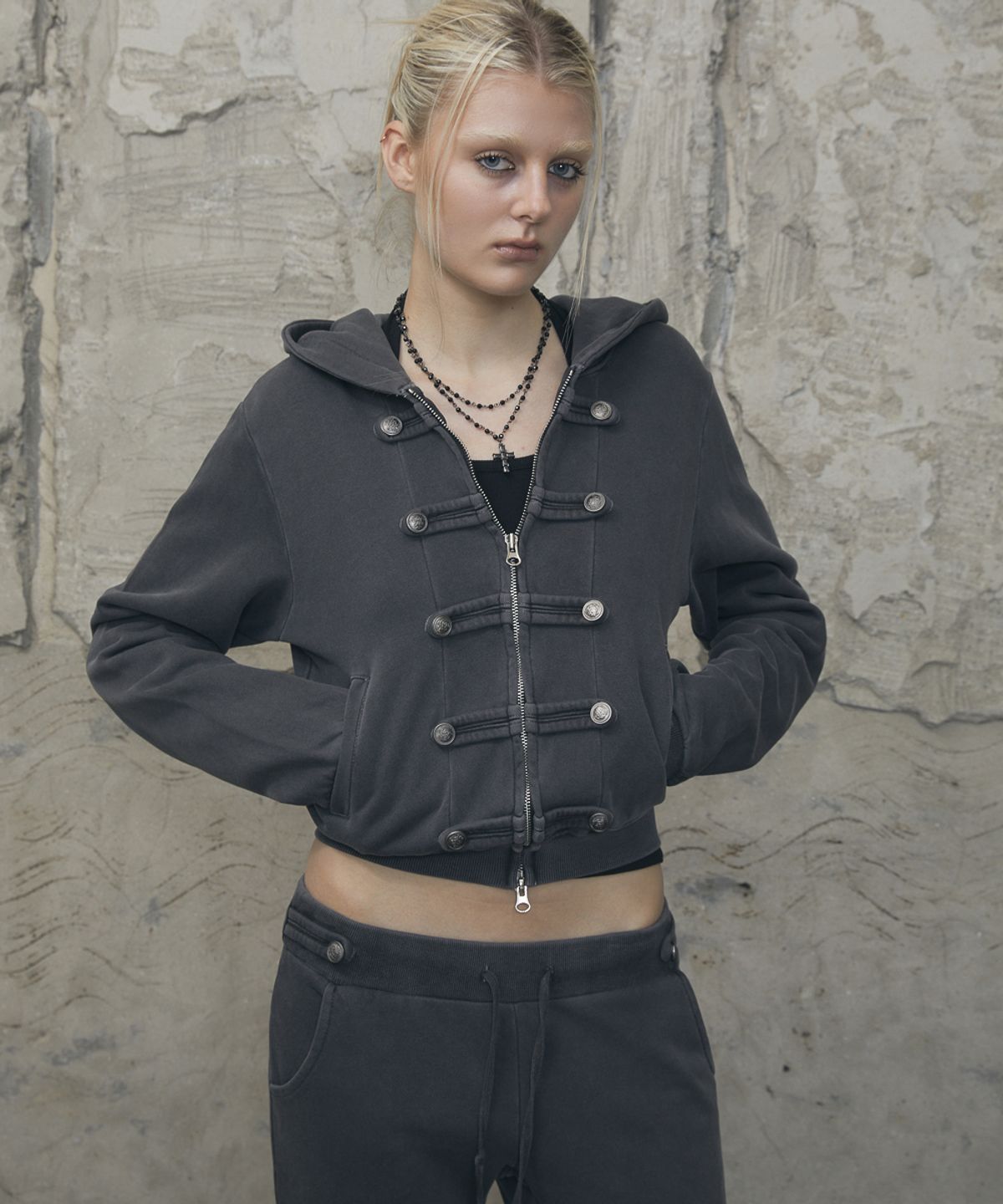 분트(VOONT) Napoleonic Loop Hood Zip-Up (CHARCOAL)