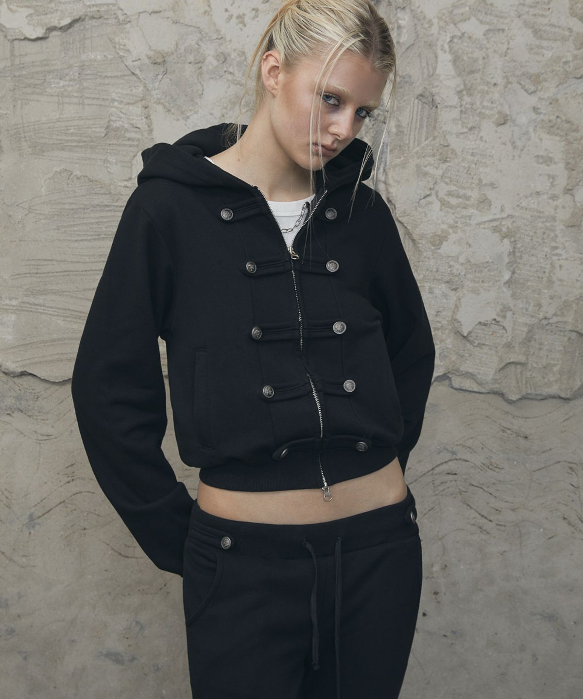 분트(VOONT) Napoleonic Loop Hood Zip-Up (BLACK)