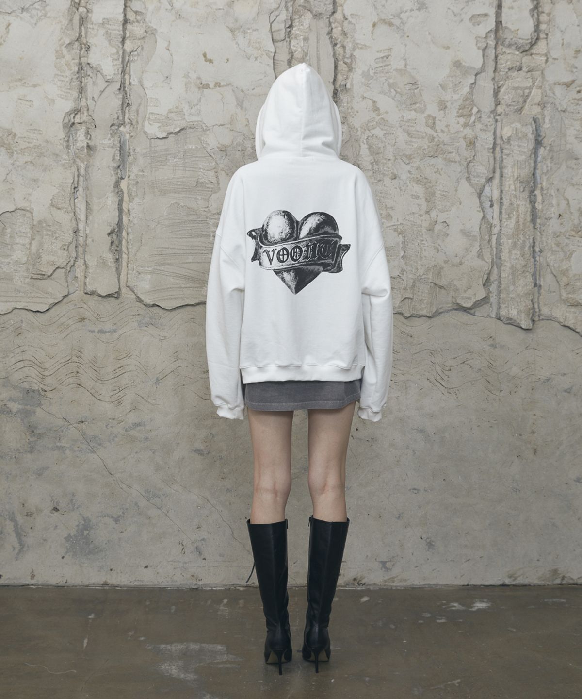 분트(VOONT) Metallic Heart Over-Fit Hood Zip-Up (IVORY)
