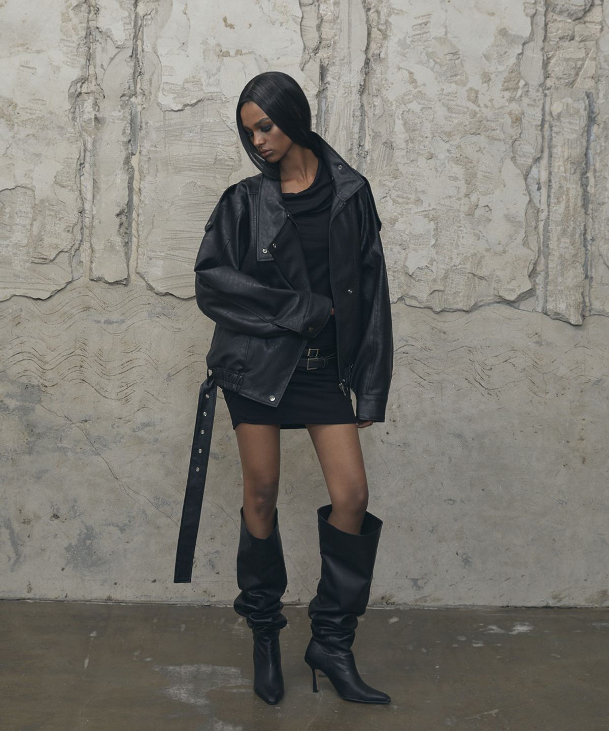 분트(VOONT) Belt High-Neck Leather Jacket (BLACK)