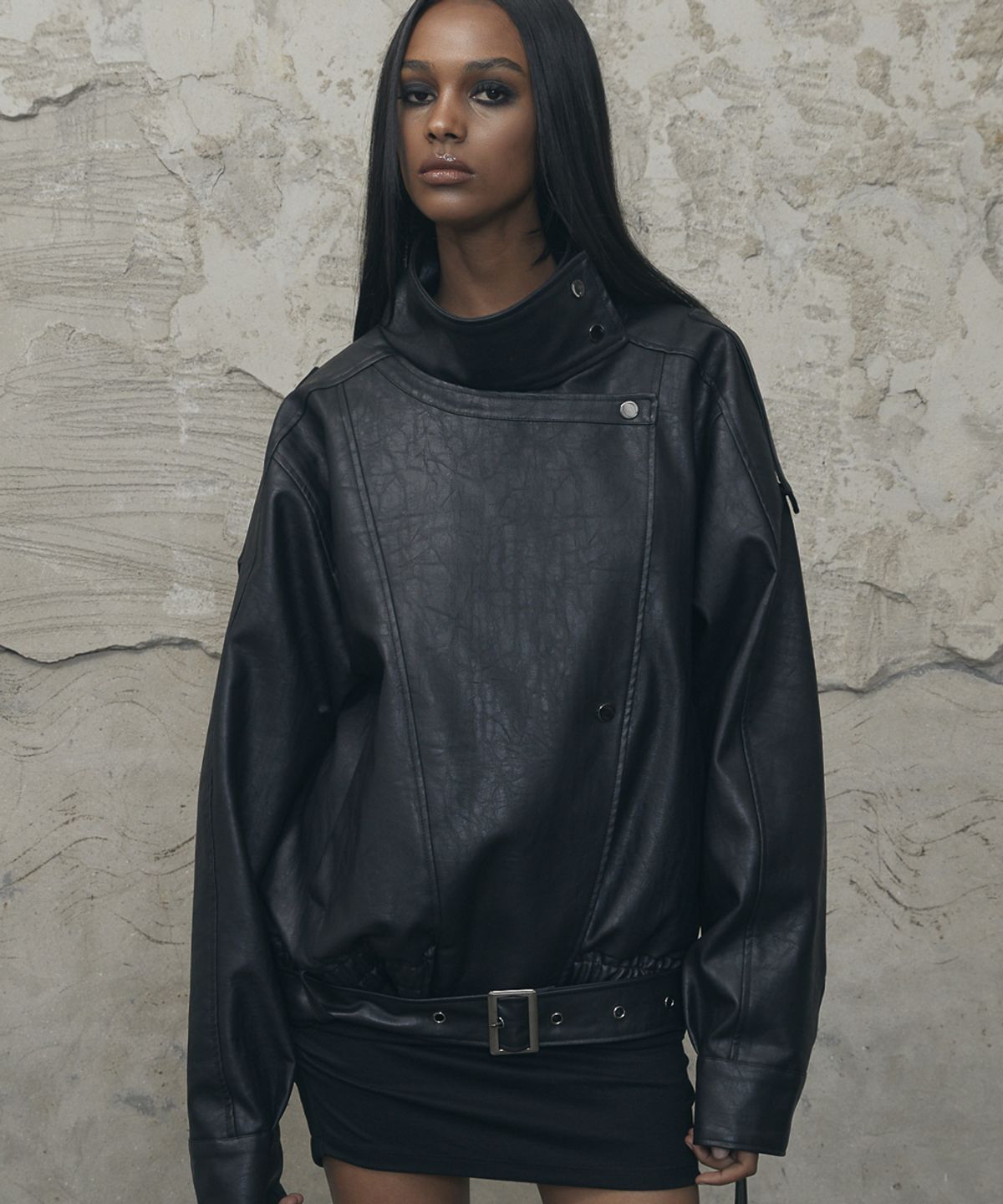 분트(VOONT) Belt High-Neck Leather Jacket (BLACK)