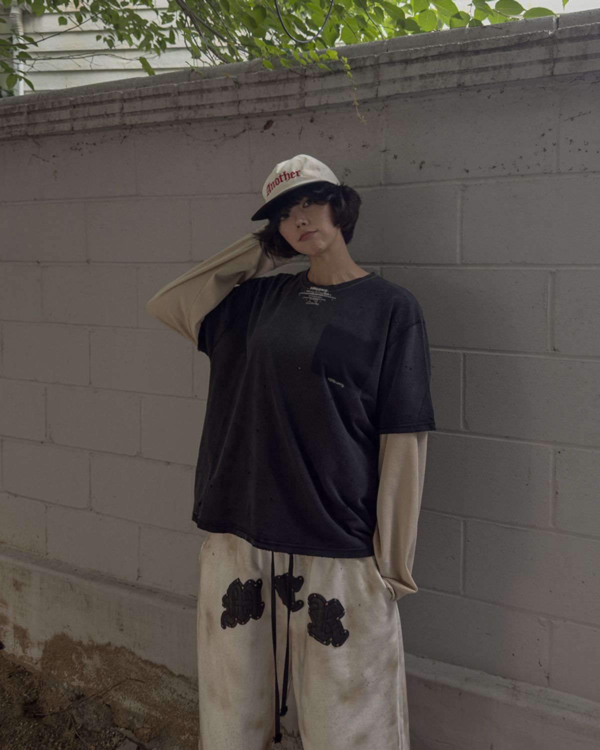 뭉(MWOONG) Fade out fake pocket tee bk
