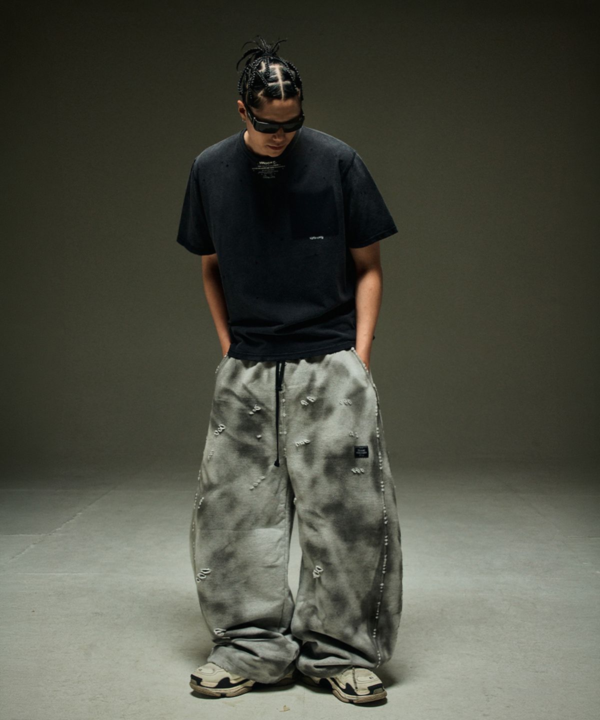 뭉(MWOONG) Fade out fake pocket tee bk