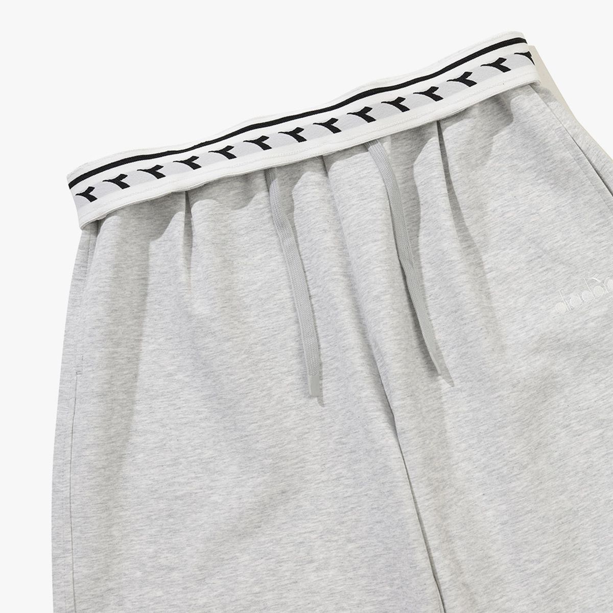 디아도라(diadora) 밸런스 배럴핏 스웻팬츠 우먼 MELANGE GREY