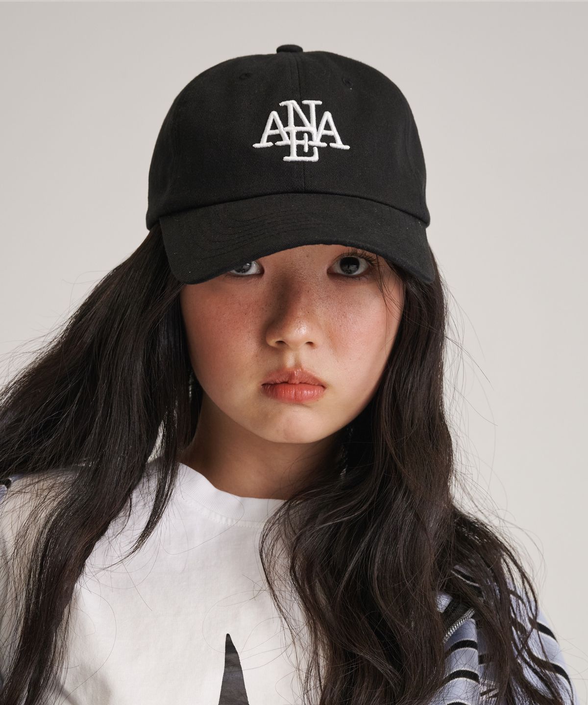아나에(ANAE) ROOT CAP BLACK