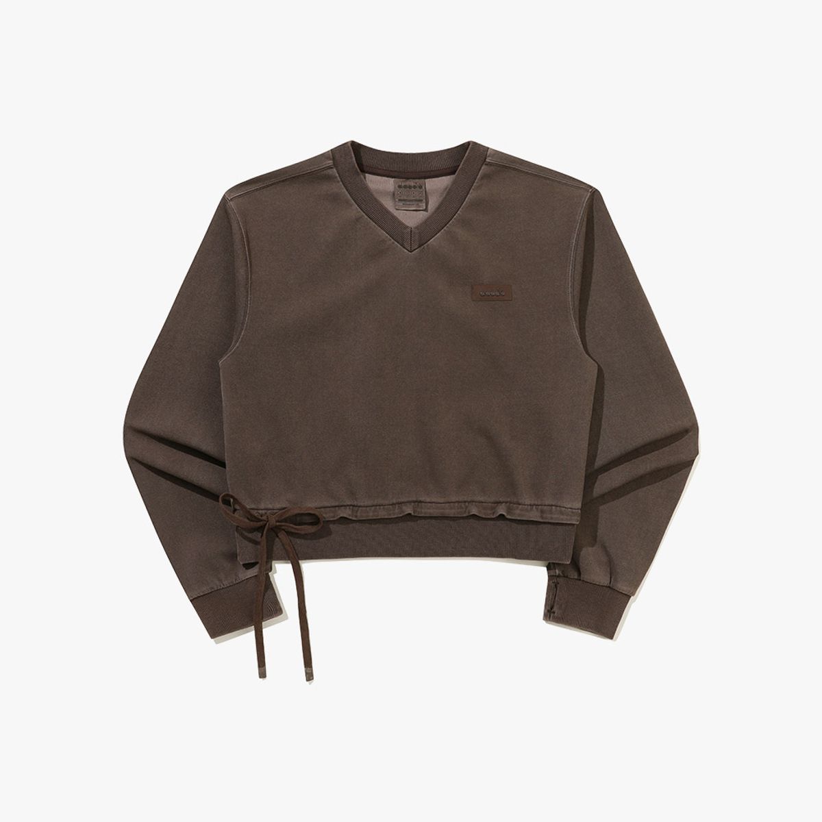 디아도라(diadora) 밸런스 V넥 스웻 맨투맨 BROWN
