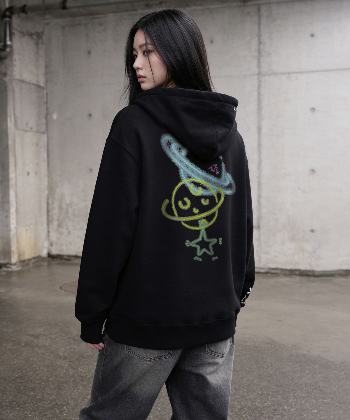 아티스트웨어(ARTISTWEAR) 슬립 플래닛 후드티