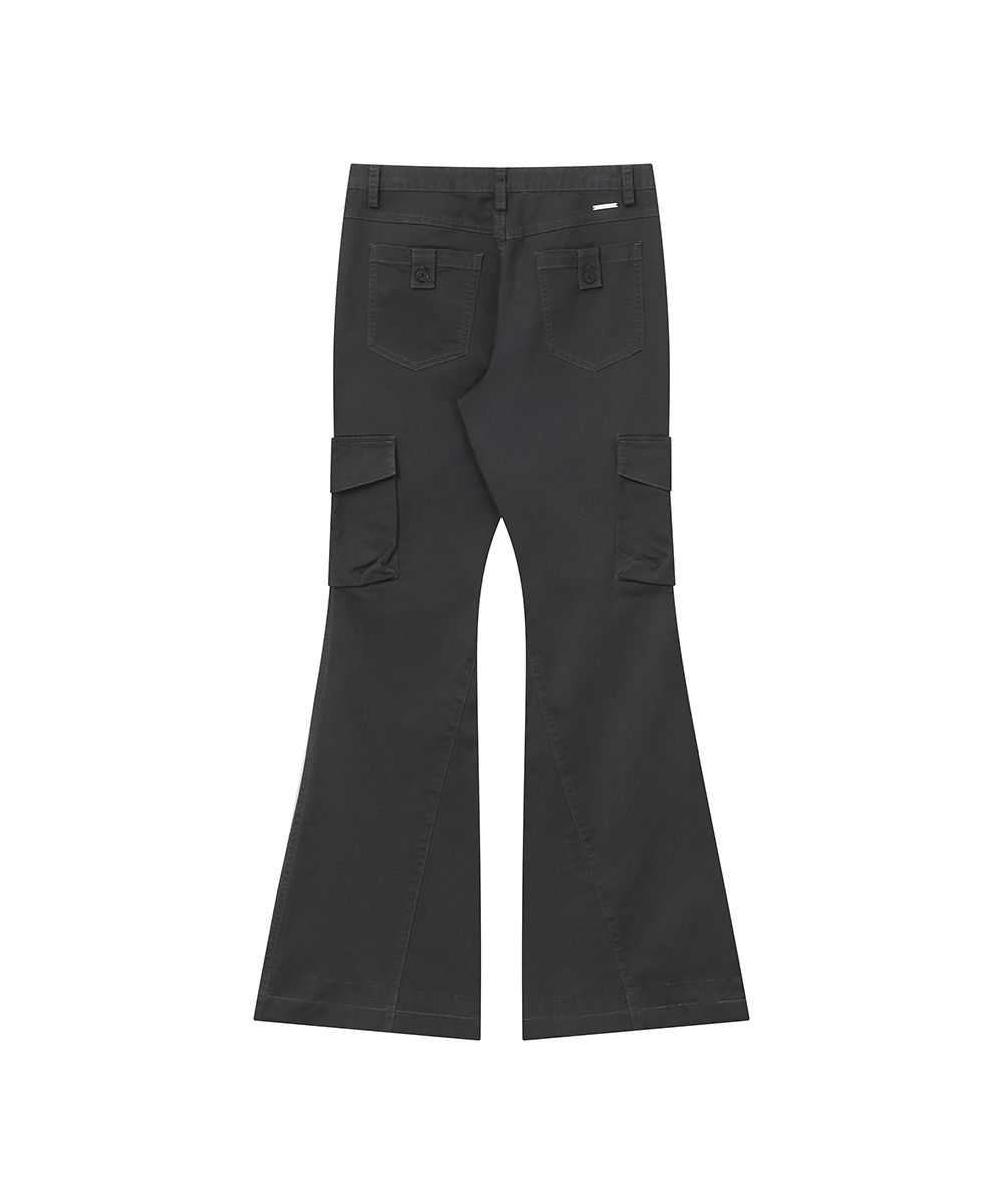 미세키서울(MISEKI SEOUL) Pocket tab cargo bootcut pants CHARCOAL