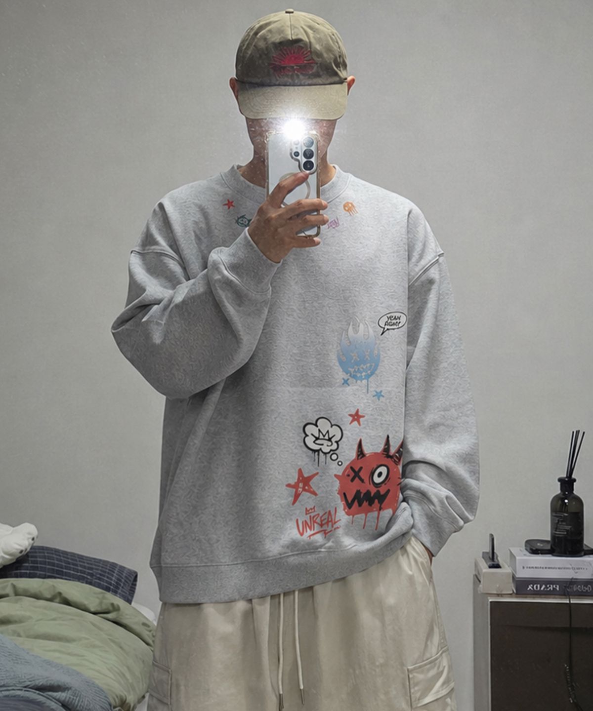 아티스트웨어(ARTISTWEAR) 언리얼 몬스터 맨투맨 - 2COLOR
