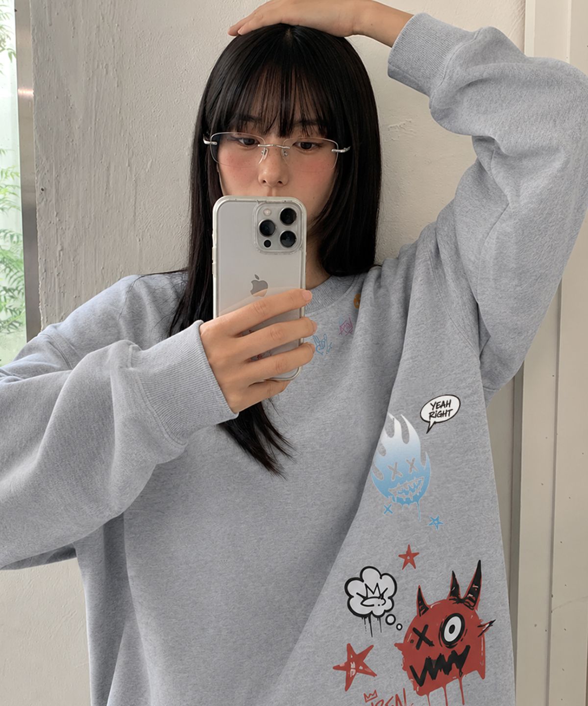 아티스트웨어(ARTISTWEAR) 언리얼 몬스터 맨투맨 - 2COLOR