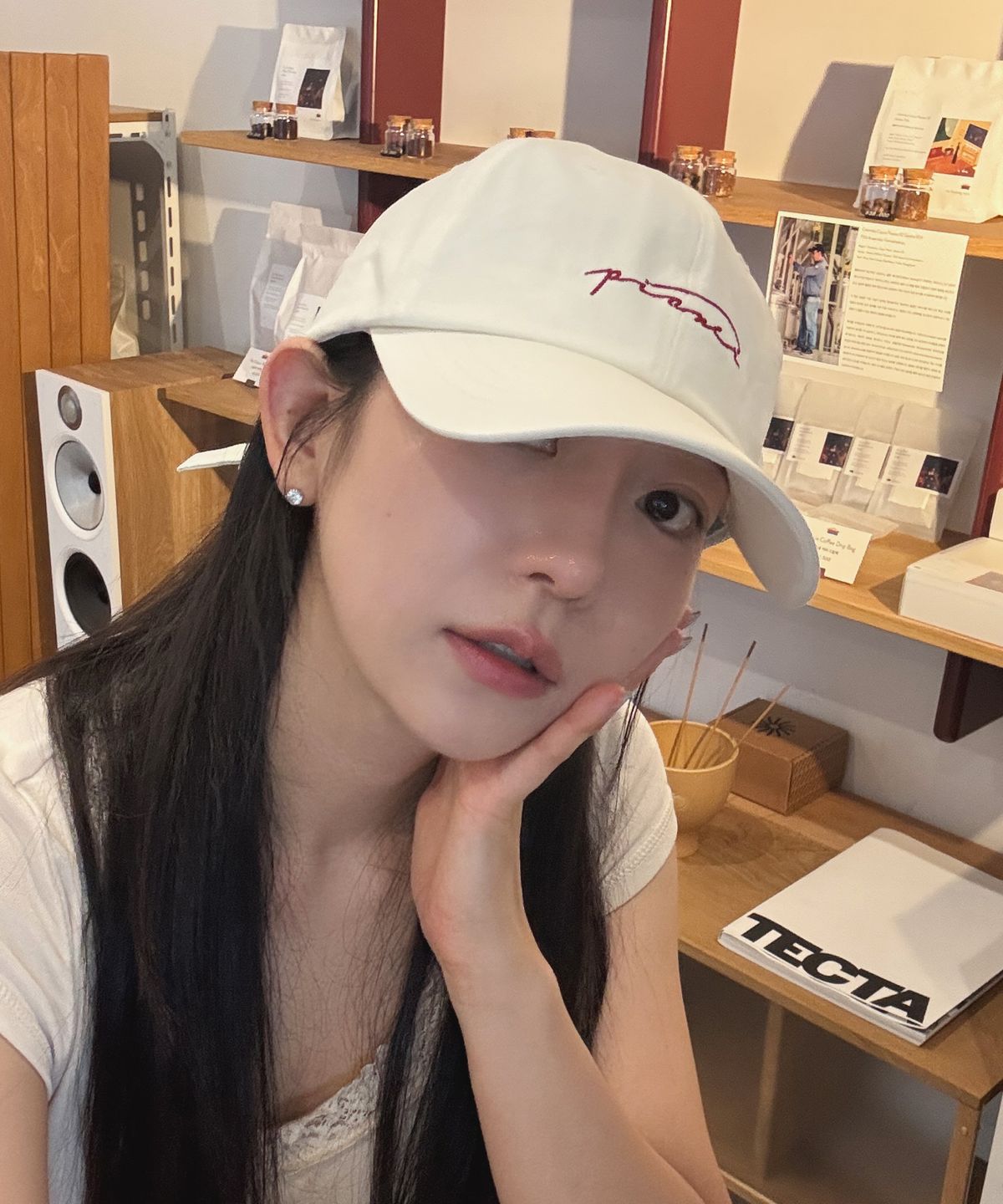 피아네르(PIANER) 피그먼트 레터링 볼캡 (크림)