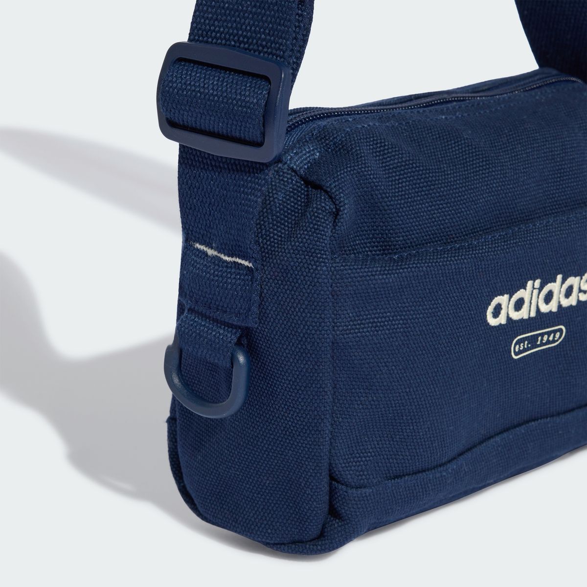 아디다스(ADIDAS) 캔버스 크로스바디 백 KS9567