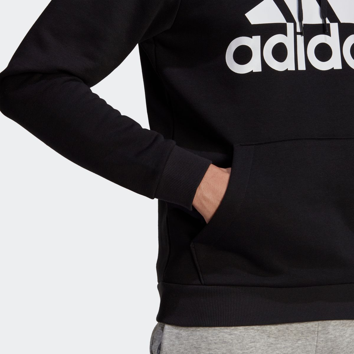아디다스(ADIDAS) 에센셜 플리스 빅 로고 후디 GK9220
