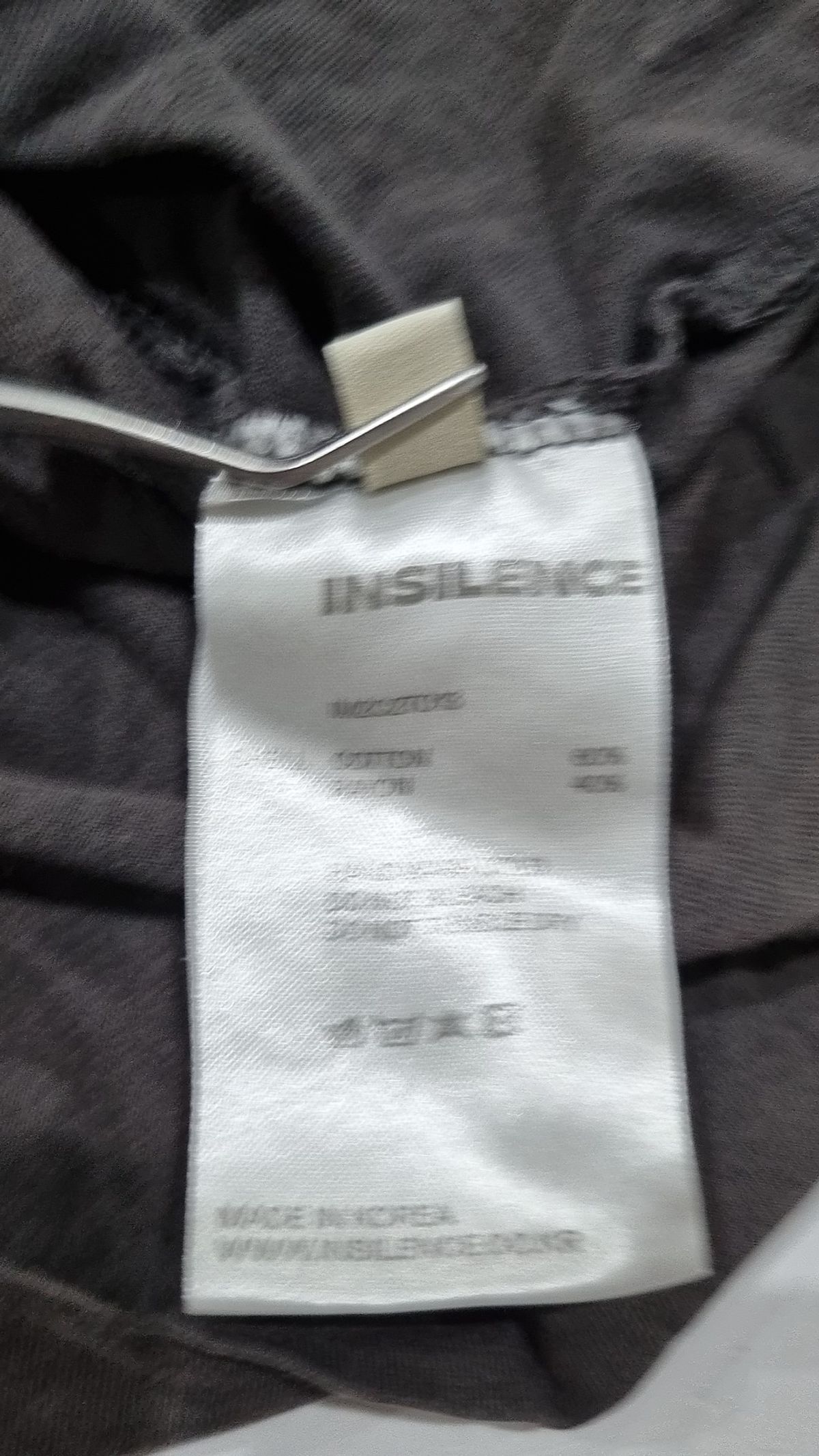 인사일런스(INSILENCE) 반소매 티셔츠 L