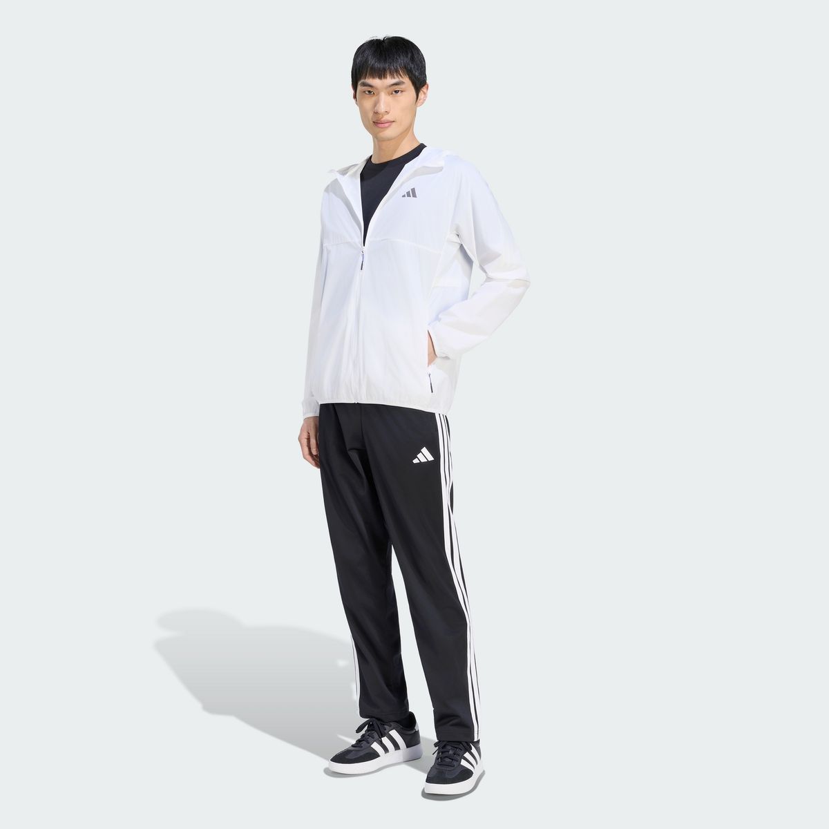아디다스(ADIDAS) AIRTASTIC 경량 우븐 재킷 KY4913