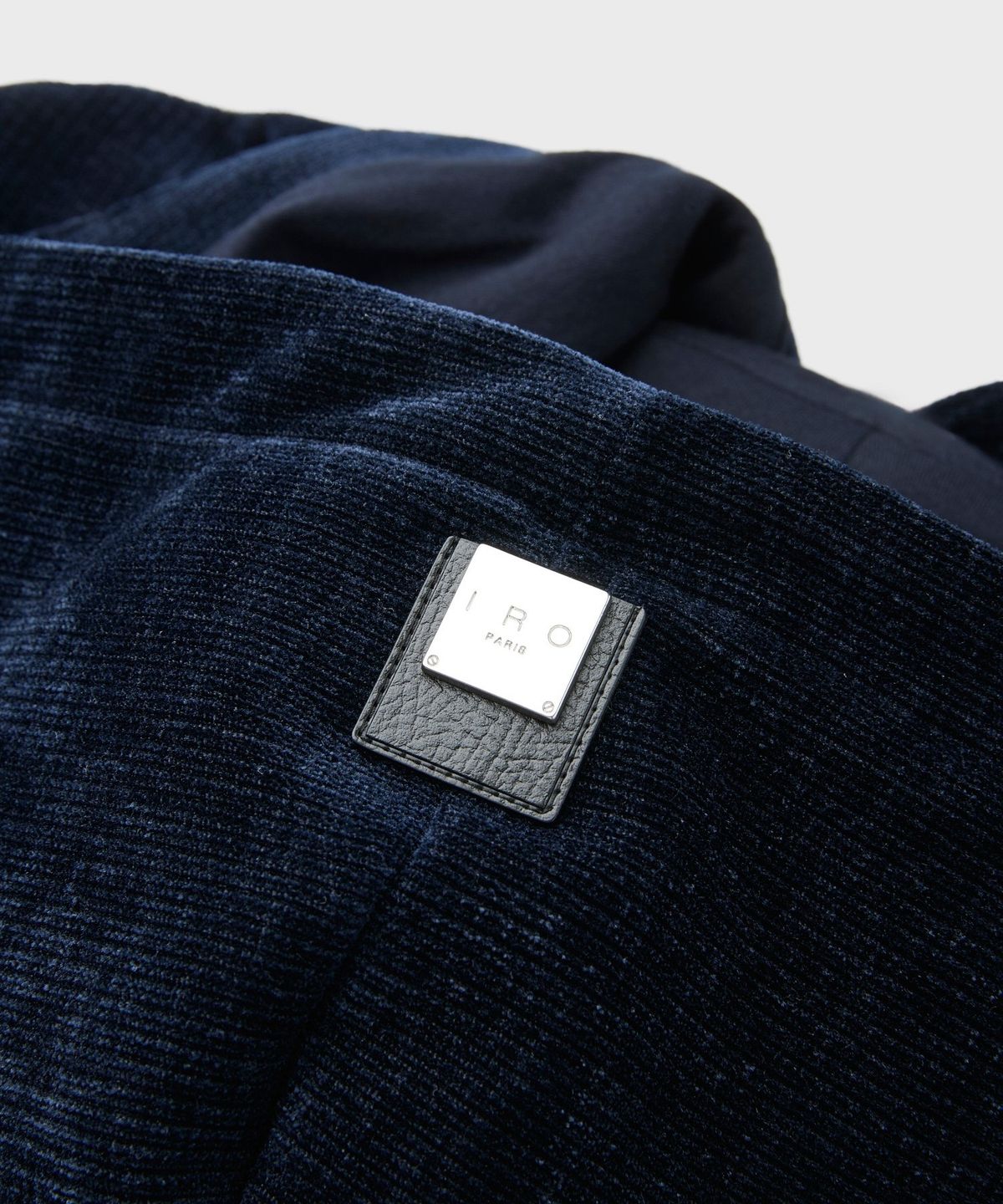 이로(IRO) Capuche 벨루어 후드 티셔츠 IQTSA26785BKX