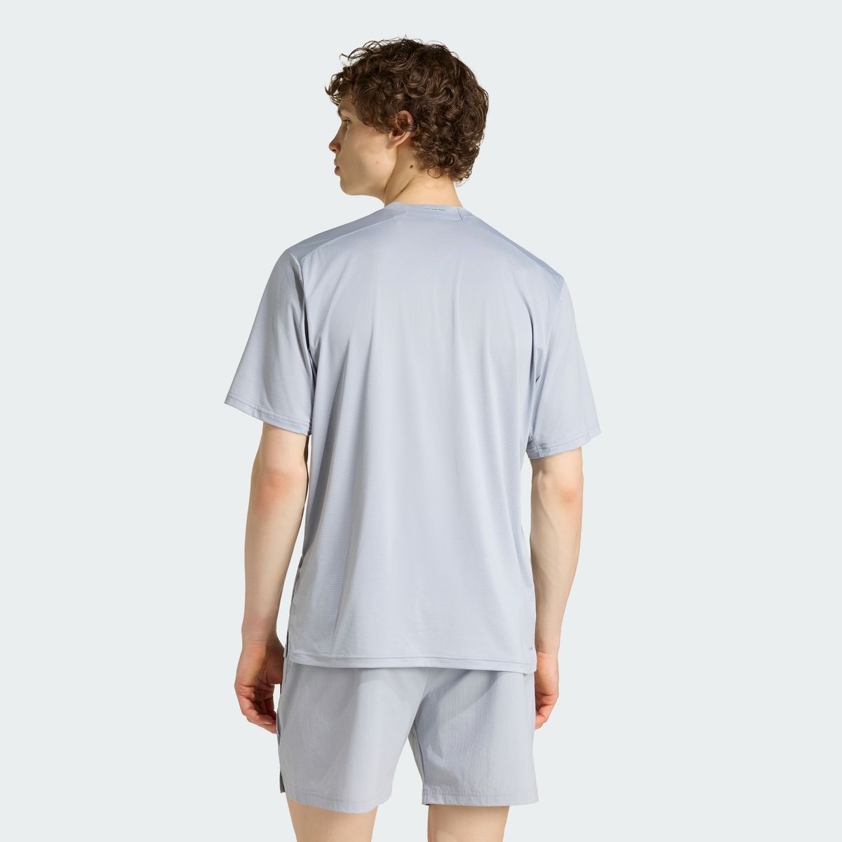 아디다스(ADIDAS) 테크 인텐시티 워크아웃 티셔츠 KS8970