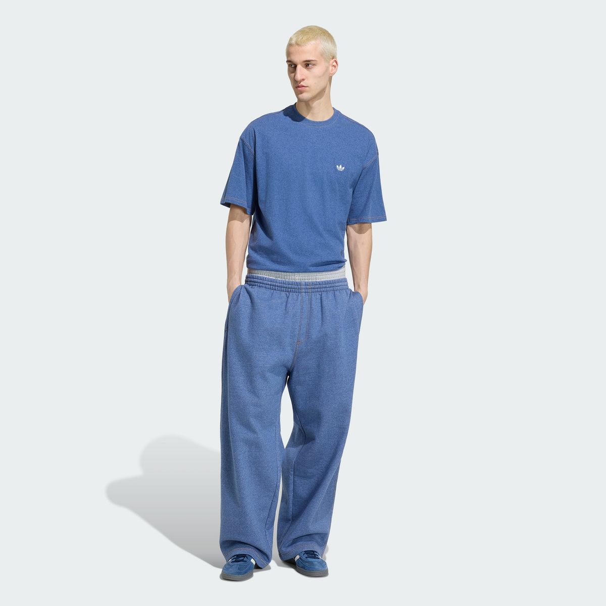 아디다스(ADIDAS) 트레포일 에센셜 멜란지 루즈 크롭 티 KW4426
