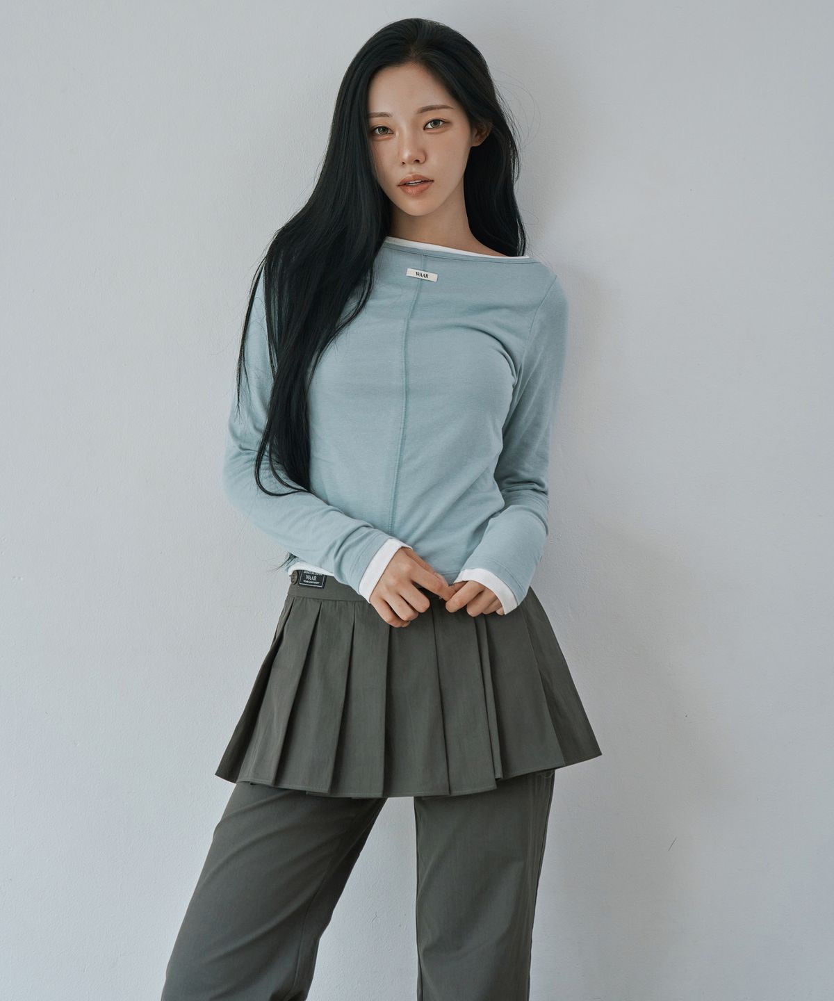 와르 포 우먼(WAARFORWOMAN) W1152 플리츠 레이어드 팬츠_차콜