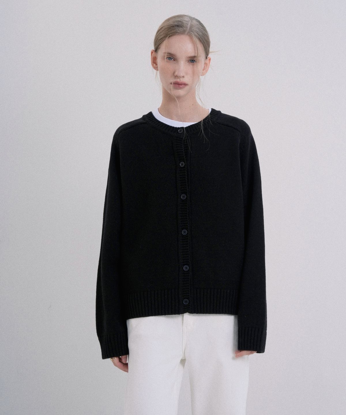 블레티(VLETI) Cotton Button Round Knit Cardigan (black)