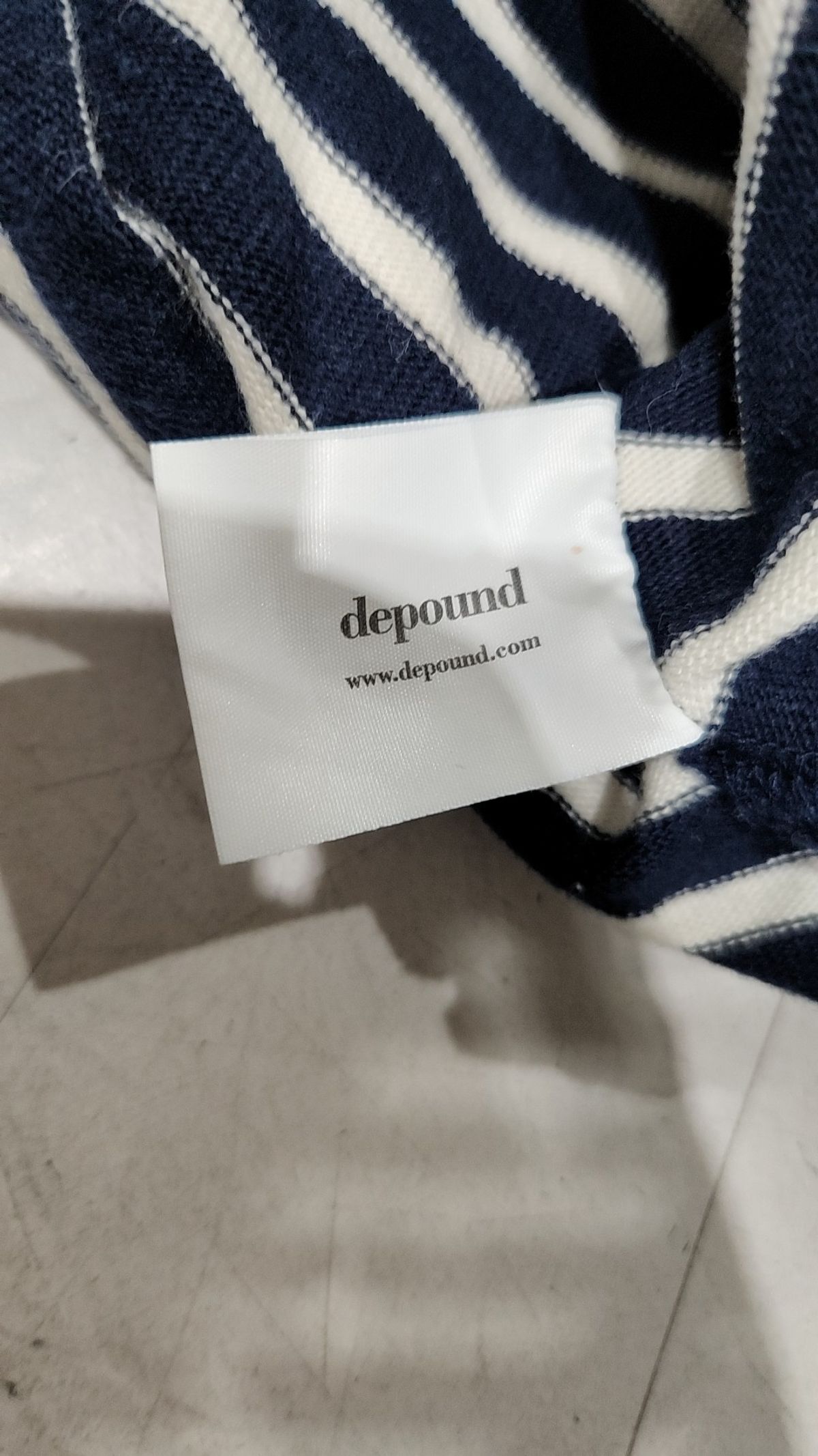 드파운드(DEPOUND) 긴소매 티셔츠 FREE