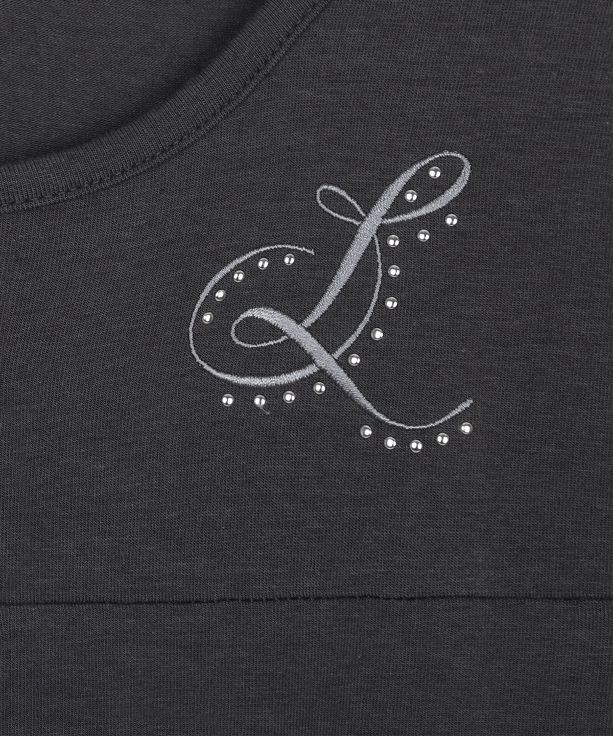 러브이즈트루(LUVISTRUE) RL LAYERED LACE TEE(CHARCOAL)