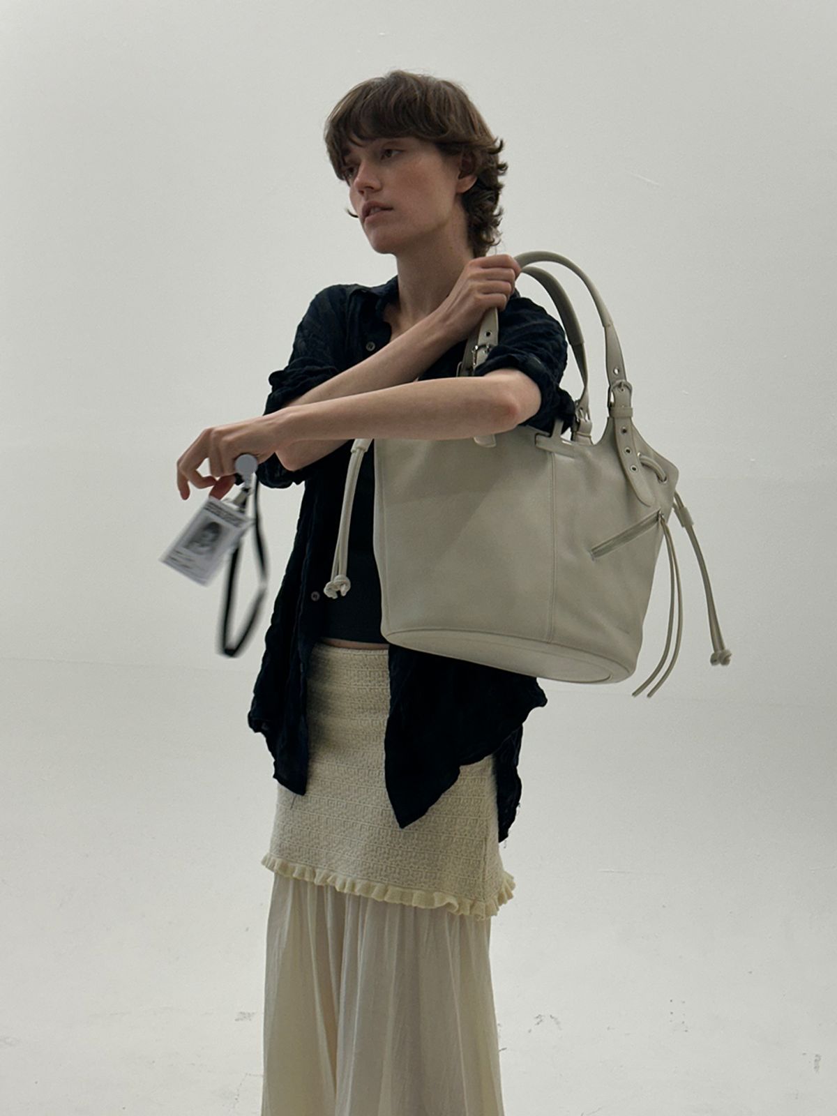 데누(DENU) Magrini Eyelet Shopper Bag [Ivory]