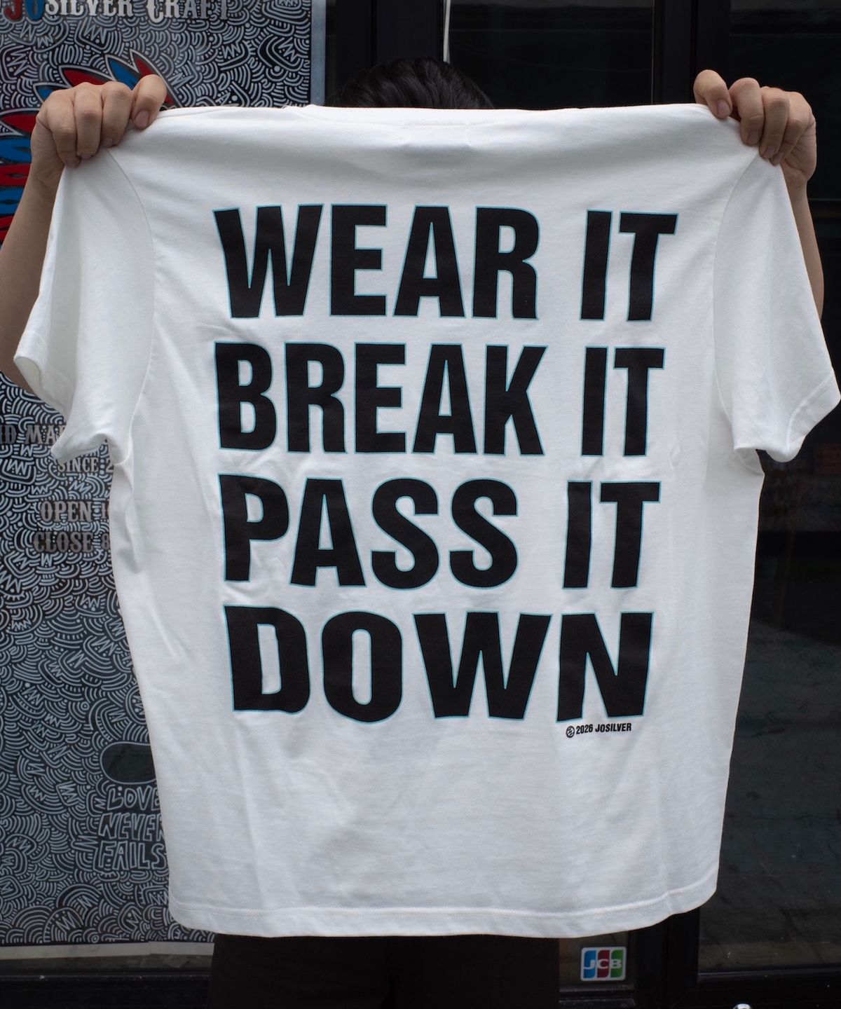 조실버(JOSILVER) 버클 페이스 티셔츠