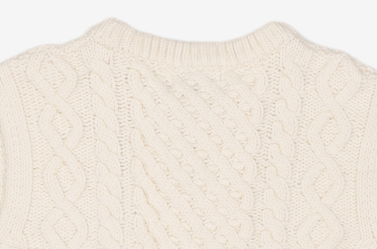 오아이오아이 컬렉션(OIOI COLLECTION) MIXED CABLE CROP KNIT VEST [CREAM] FREE