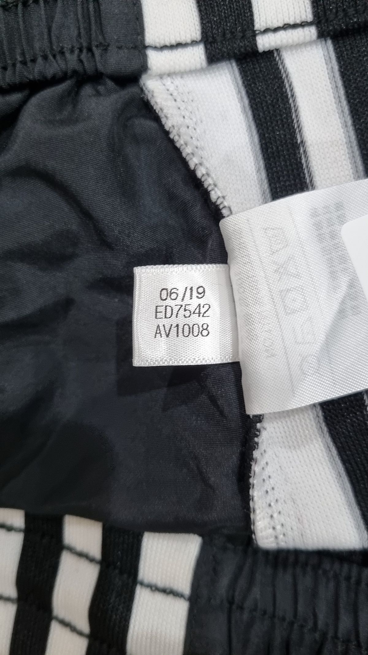 아디다스(ADIDAS) 락업 트랙팬츠 - 블랙 / ED7542 36