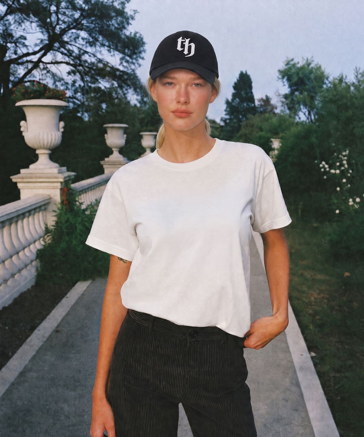 트래픽하모니(TRAFFIC HARMONY) TH NEW LOGO DEEP-FIT BALLCAP BLACK