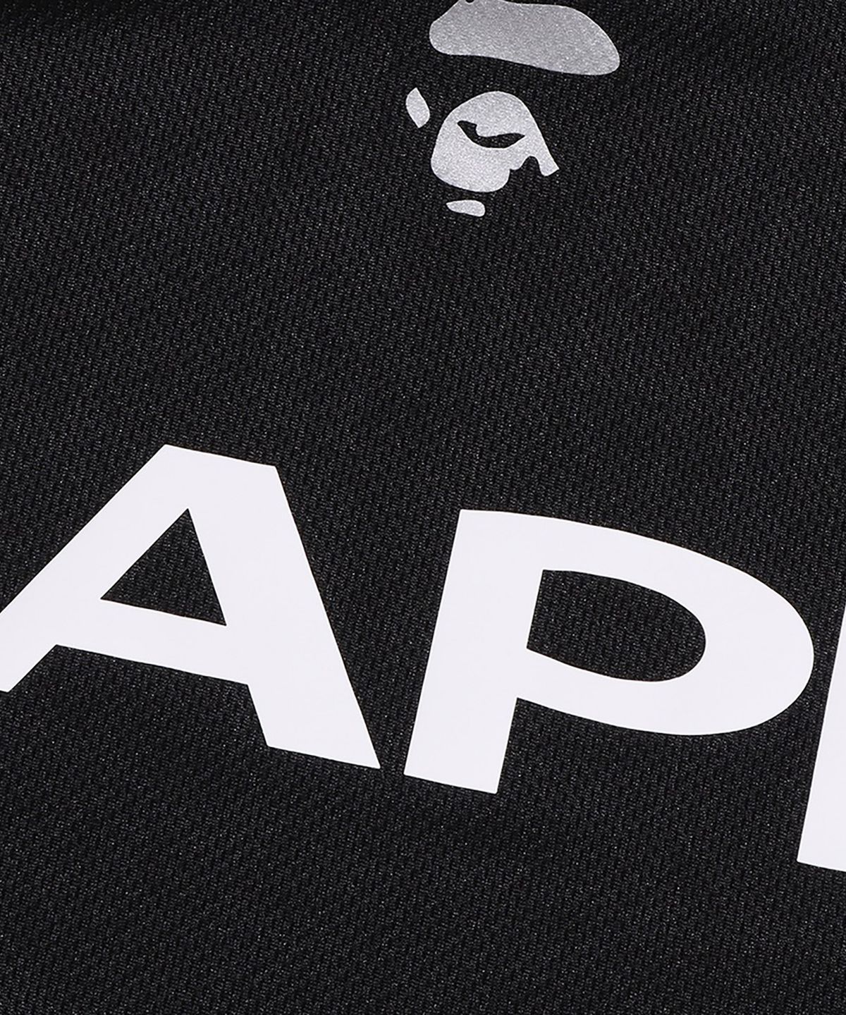베이프(BAPE) 사커 로고 웜 업 릴렉스드 핏 롱슬리브 티셔츠(M) BLACK