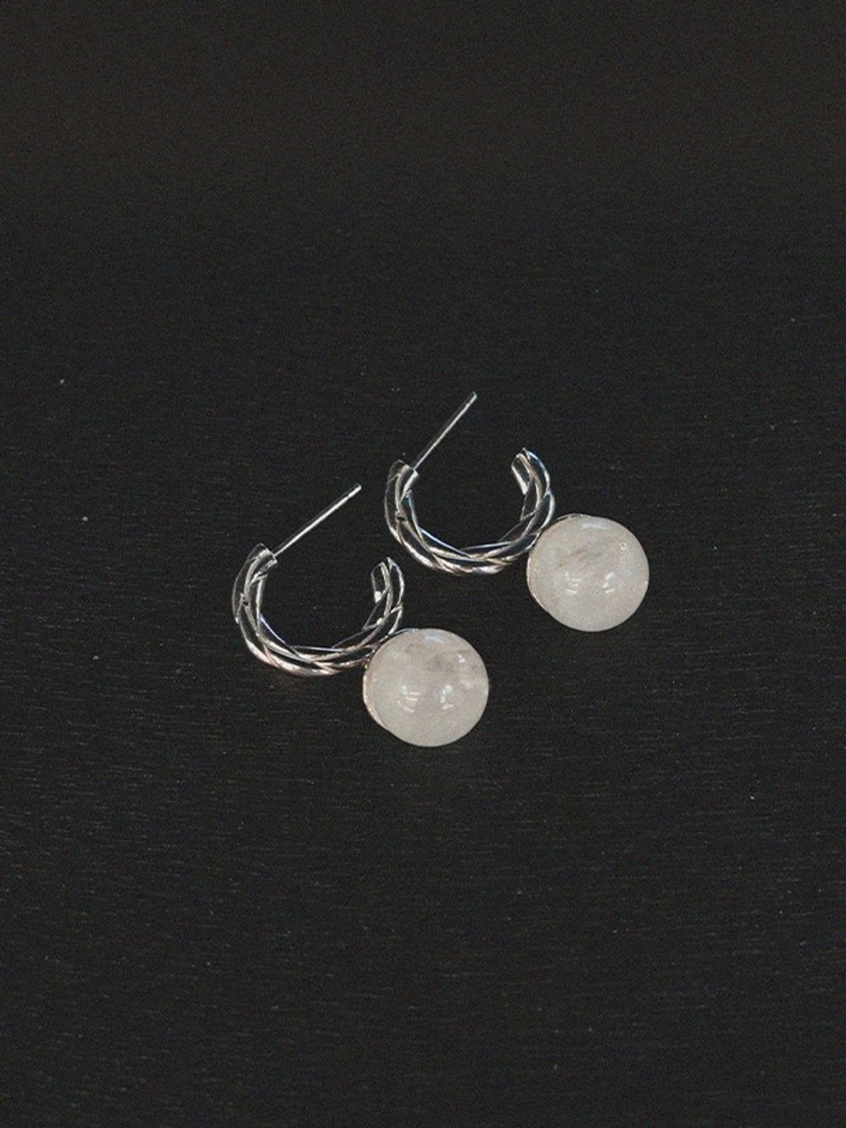플릿(FLIT) SOAR DROP EARRING - FOG